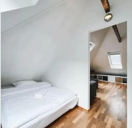 Appartement With Loft & Window Balcony, Free Parking Bergen