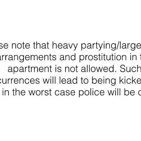 With Loft & Window Balcony, Free Parking * ברגן