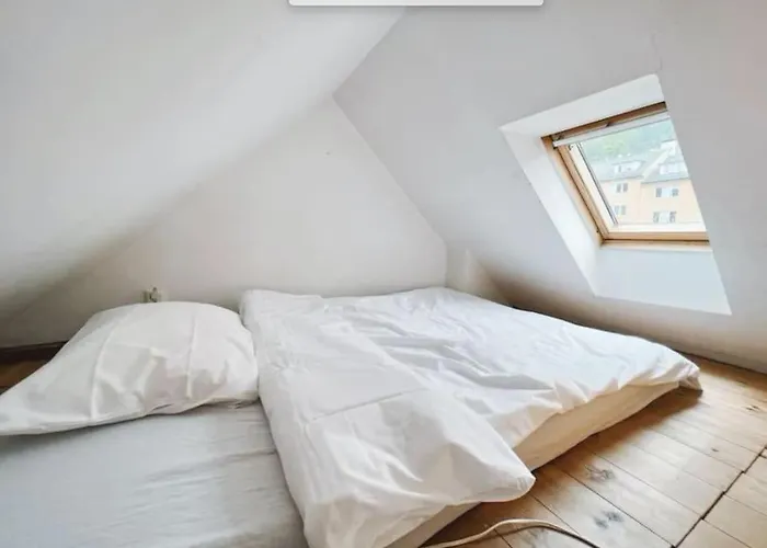 דירה With Loft & Window Balcony, Free Parking *